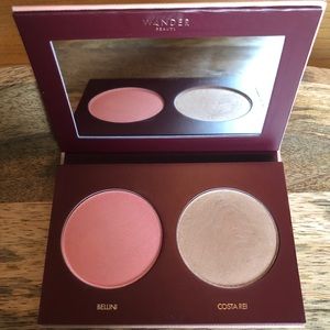 Brand new blush and highlighter pallet duo